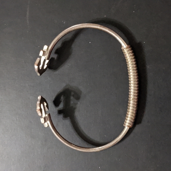 Silver Tone Rhinestone Anchor Hinged Spring Cuff Statement Bracelet - Picture 2 of 2